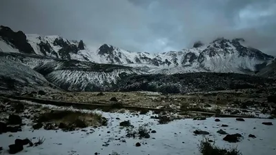 Ekim ayı geldi; mevsimin ilk karı düştü