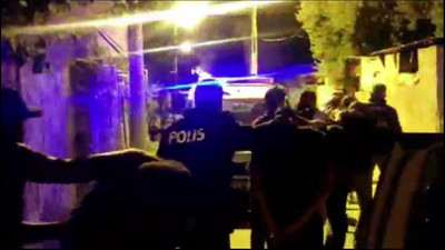 Uyuşturucu partisine ''davetsiz misafir'' baskını; çok sayıda gözaltı var