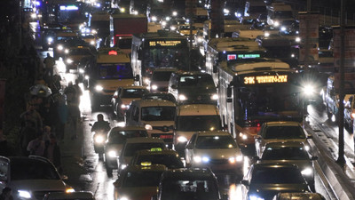 İstanbul'da trafik durma noktasına geldi