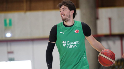 Cedi Osman, Hidayet Türkoğlu'nu yalanladı: ''Ben milli formayı reddetmedim''