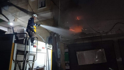 Suriye, Halep ve İdlib'i vurdu: Ölü ve yaralılar var