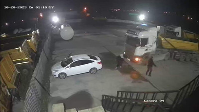 Hafriyat kamyonu dehşetinde yeni görüntü: Anne babasını ezmeye çalıştı