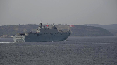 TCG Anadolu, Çanakkale Boğazı'ndan geçti