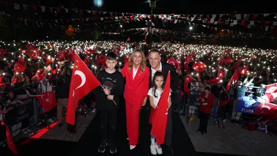 Beylikdüzü’nde binlerce kişi 100.yıl için yürüdü