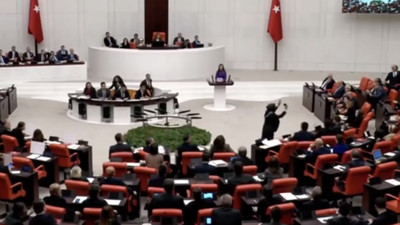 CHP'li vekil ''yoksulluğu arttıracaksınız'' dedi, AK Partililer Meclis'i terk etti