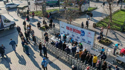 Kayıt dışı avlanan 3 ton balık vatandaşlara dağıtıldı