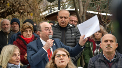 CHP'de bir belediye başkanı adaylıktan vazgeçti