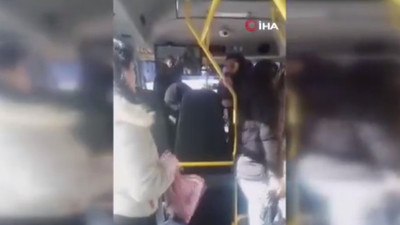 Aldatılan kadın eşini sevgilisiyle minibüste bastı, kıyamet koptu!