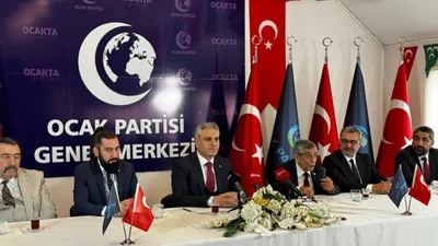 İki siyasi parti tek çatı altında birleşti