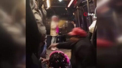 Esenyurt'ta minibüste yabancı kadın ve şoför arasında şoke eden kavga