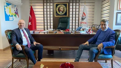 Ümit Özdağ, Zafer Partisi'nin İstanbul adayını açıkladı