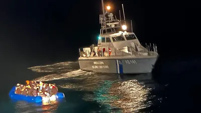 Türk balıkçılar Yunan askerlerini Ege'de suçüstü yakaladı