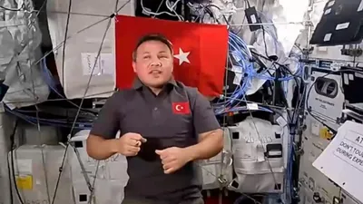 Gençler sordu, Alper Gezeravcı uzaydan yanıtladı