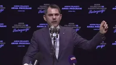 Murat Kurum depremzedelere buluştu: Biz elimizi oradan çekmeyeceğiz