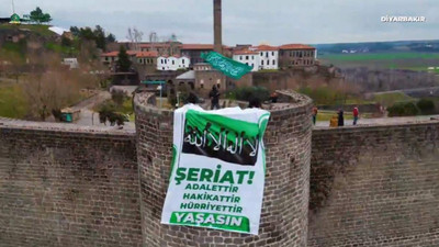 Skandal! Dev ''yaşasın şeriat'' pankartlarını tüm şehre astılar!