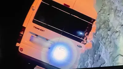 Van'da minibüsün üzerine çığ düştü: Ölü ve yaralılar var