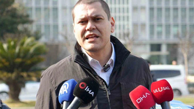 Martı kurucusu 376 bin imzayı İBB'ye teslim etti