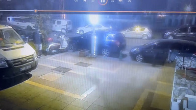 Akılalmaz ''köpek'' hırsızı kamerada