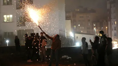 İran'da kutlama faciası: 14 ölü, binlerce yaralı var!