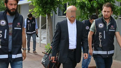 FETÖ firarisi eski vali yakalandı