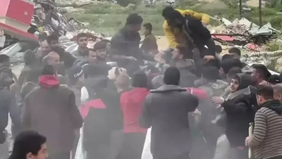 Gazze'ye yapılan hava yardımları can aldı!