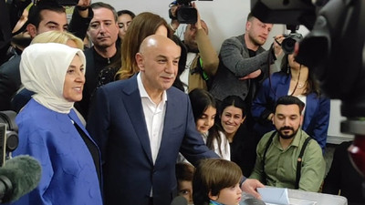 Turgut Altınok oyunu kullandı