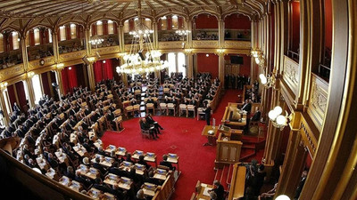 Norveç parlamentosunda bomba alarmı
