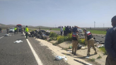 Tatil yolunda korkunç kaza: 1'i polis 4 kişi hayatını kaybetti