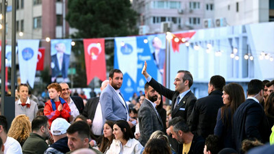 Şişli'de 3 bin kişi Kadir Gecesi'nde meydan iftarında buluştu