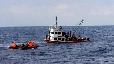 Akdeniz'de göçmen teknesi battı: 8 ölü
