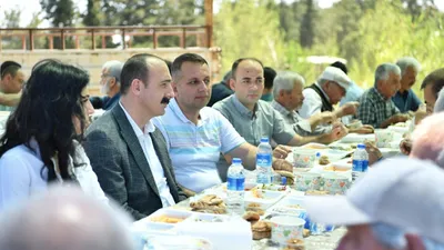 Konyaaltı Belediye Başkanı Kotan esnaf ve vatandaşlarla buluştu