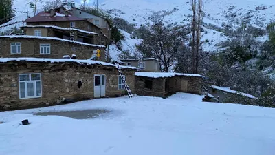 Bu ilimize kış geri geldi: Hem sağanak, hem dolu, hem kar yağışı