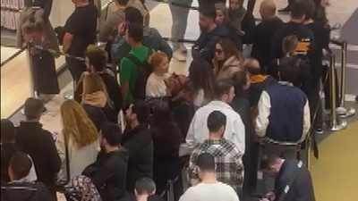 AVM açılmadan sıraya girdiler: 4 bin TL'lik indirim kuyruğu
