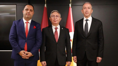Galatasaray'da başkan adayları renklerini seçti