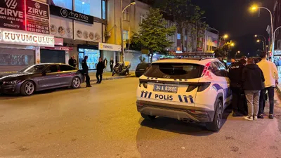 Esenyurt’ta ''yan bakma'' kavgası kanlı bitti