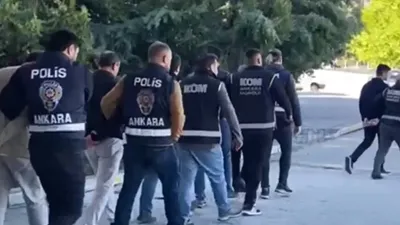 FETÖ'cüler ''KISKAÇ''landı: Yüzlerce gözaltı var
