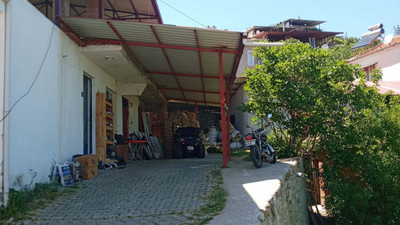Baba - kız evlerinde ölü olarak bulundu
