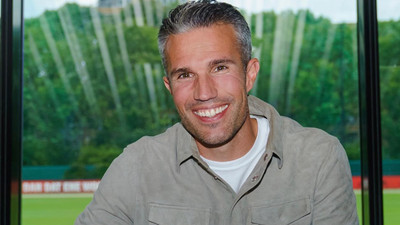 Robin van Persie'nin yeni adresi belli oldu