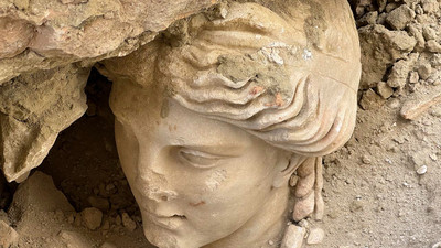 Antik kentte tarihi keşif: Hygieia heykelinin başı bulundu