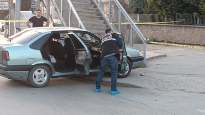 Otomobil içinde yasak aşk vahşeti: 3 çocuk annesi kadını katledildi