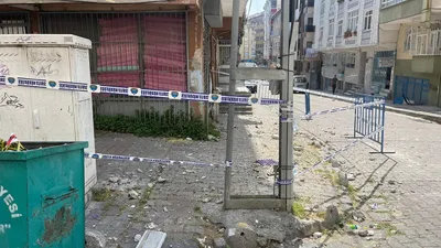 İstanbul'da 4 katlı binada çökme: 11 daire tahliye edildi