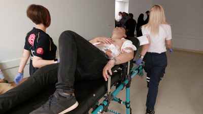 Restoranda dehşet: Müşteri garsonu bıçakladı