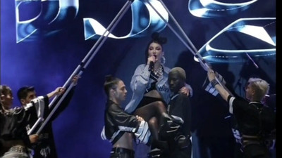 Hande Yener'den ODTÜ'lülere ücretsiz konser