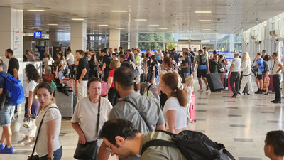 Turizmin başkentinde dakikada 1 uçak inip, kalktı