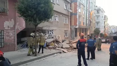 İstanbul'da 7 katlı bina çöktü, 3 katı kaçak çıktı