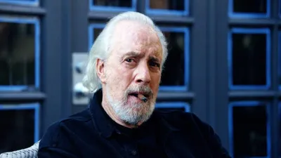 Oscar ödüllü yazar hayatını kaybetti