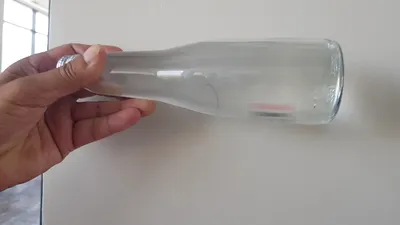 Şişe içme sularının içinden çıkanlar mide bulandırdı