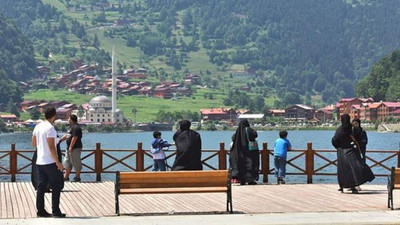 Yabancı turistin ve yabancı ev sahiplerinin Türkiye'deki ''tatil'' oyunu ortaya çıktı