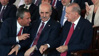 Erdoğan ve Özel'den koyu sohbet