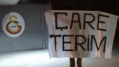 Galatasaray taraftarı Florya'yı bastı: ''Çare Terim''